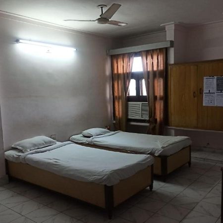 Oyo 80830 Hotel Buddha International Bodhgaya Bagian luar foto