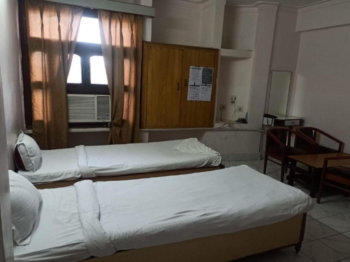 Oyo 80830 Hotel Buddha International Bodhgaya Bagian luar foto
